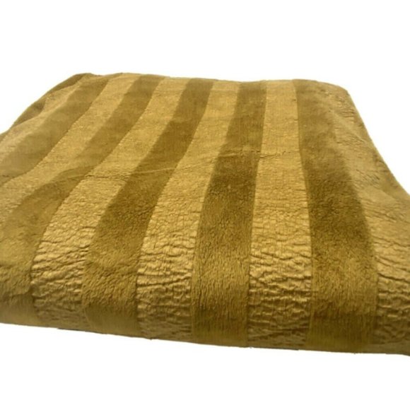 Luxury Reversible Fleece Microfiber Throw Blanket - Picture 4 of 6